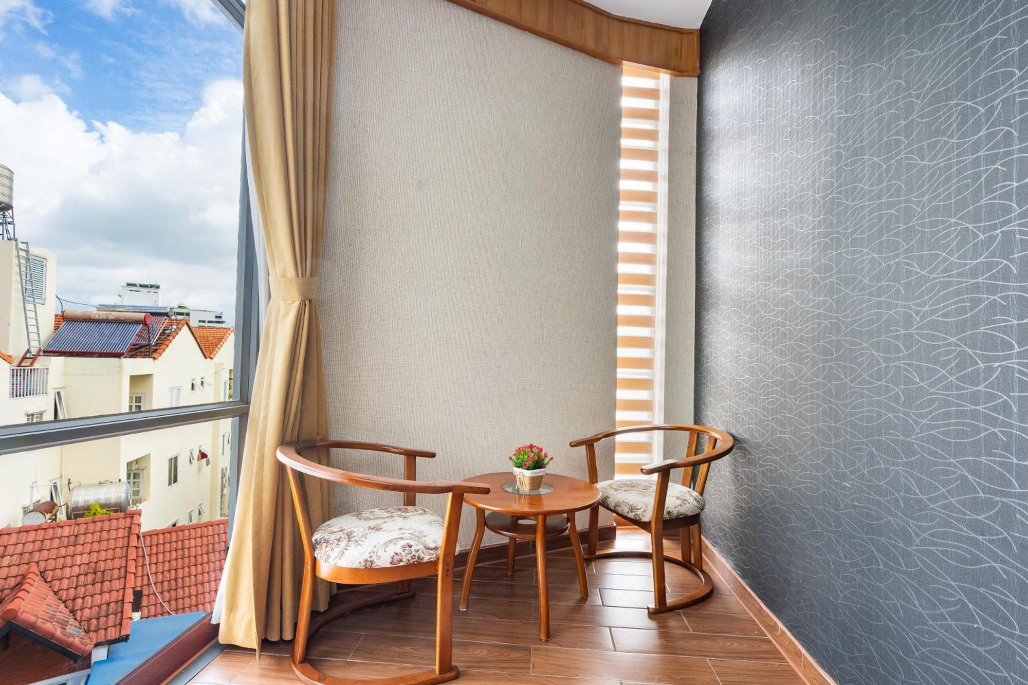 Sai Gon Airport Hotel *