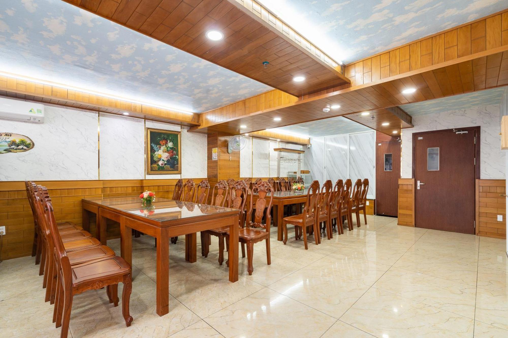 Hotel Sai Gon Airport